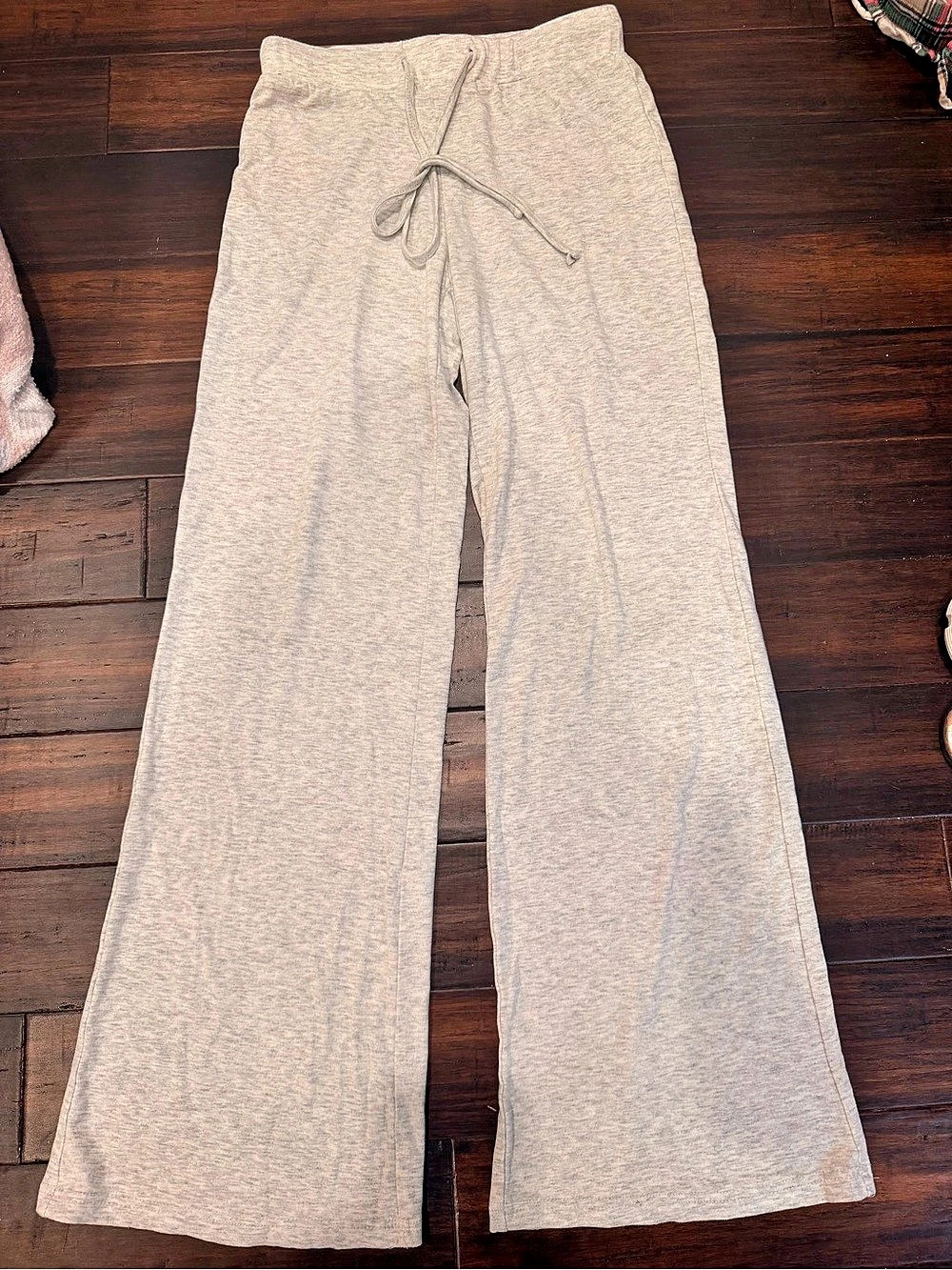 Wide Leg Lounge Pants in Gray Size Medium Like New
